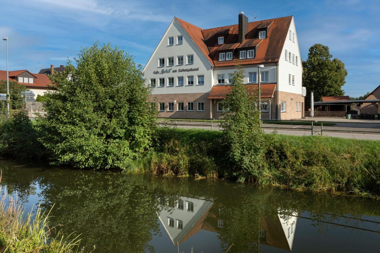 Hotel Am Ludwigskanal Wendelstein Exterior foto